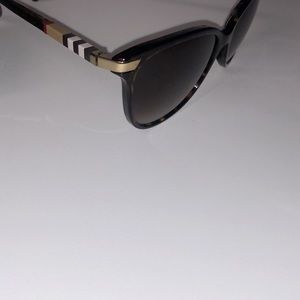 Burberry sunglasses!! Willing to negotiate price